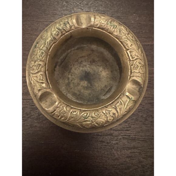 VTG Brass Ashtray Handmade Ornate Patina 3 Cigarettes Trinket Dish Made in India - Picture 6 of 11